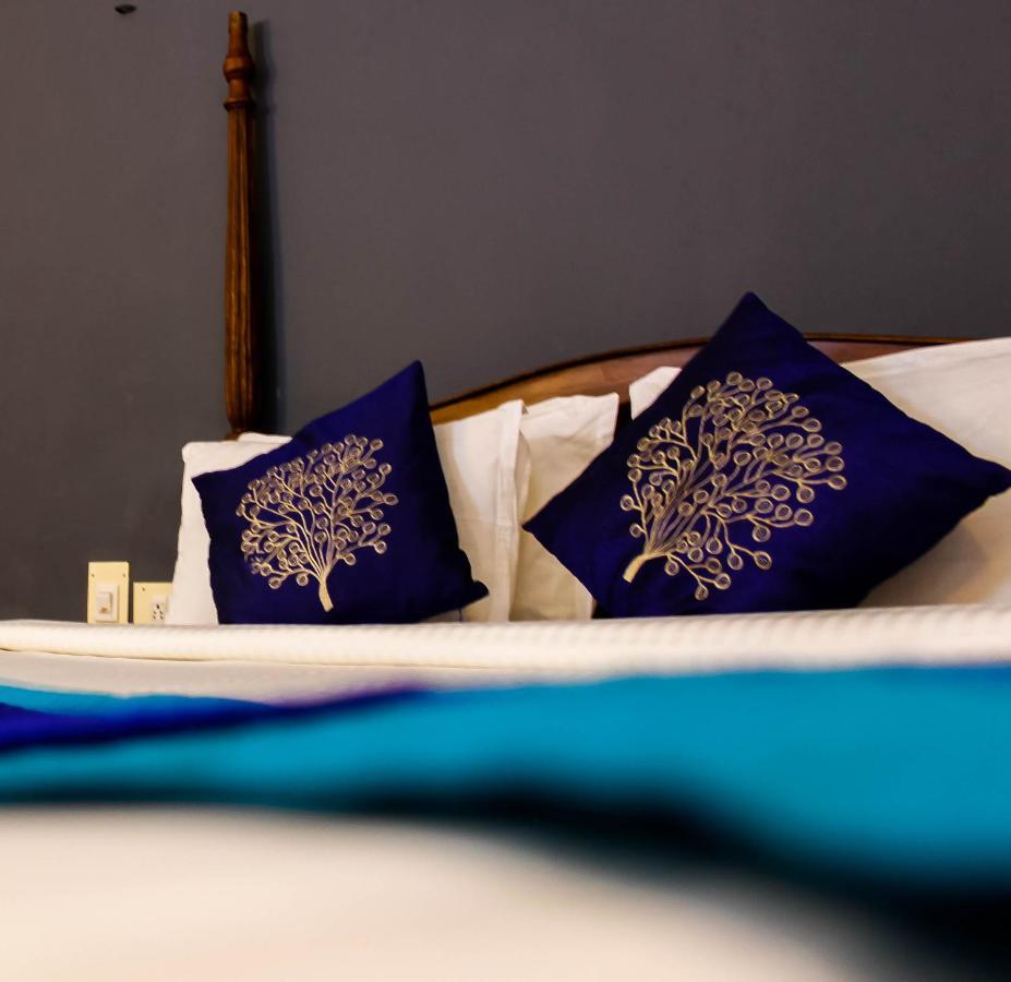 Bed and Breakfast Elphinstone Residency Коччи Экстерьер фото